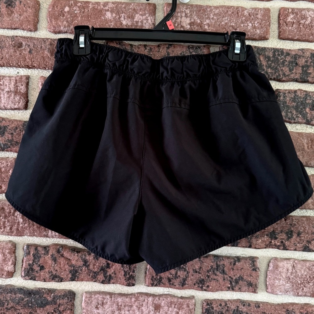 Old Navy Womens Black Running Shorts M Quick Dry Liner Cardio Jogging Brief Gym - Picture 3 of 5